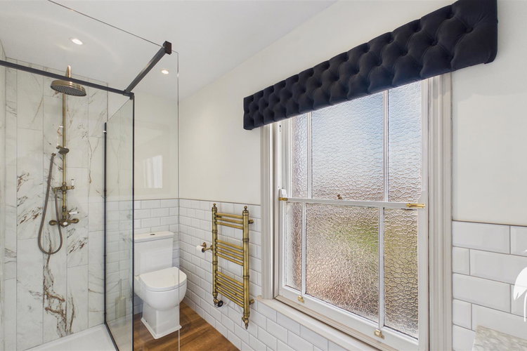 Shower Room - Picture 42 of 47