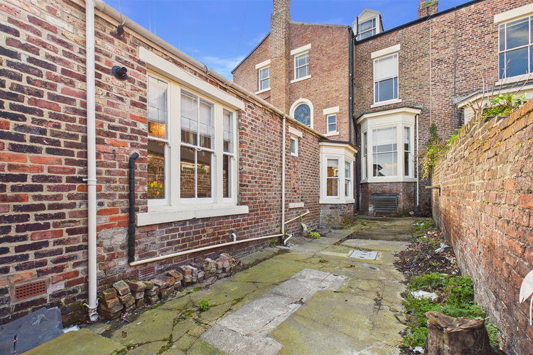 Outside - Picture 44 of 47