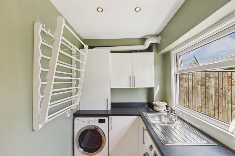 Utility - Picture 14 of 51