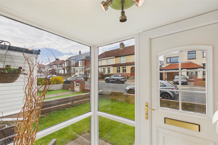 Entrance Porch - Picture 23 of 51
