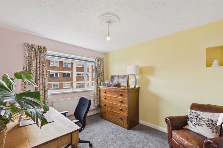 Bedroom 2 - Picture 32 of 51