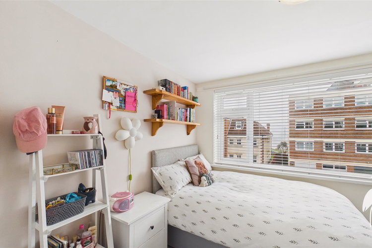 Bedroom 3 - Picture 35 of 51