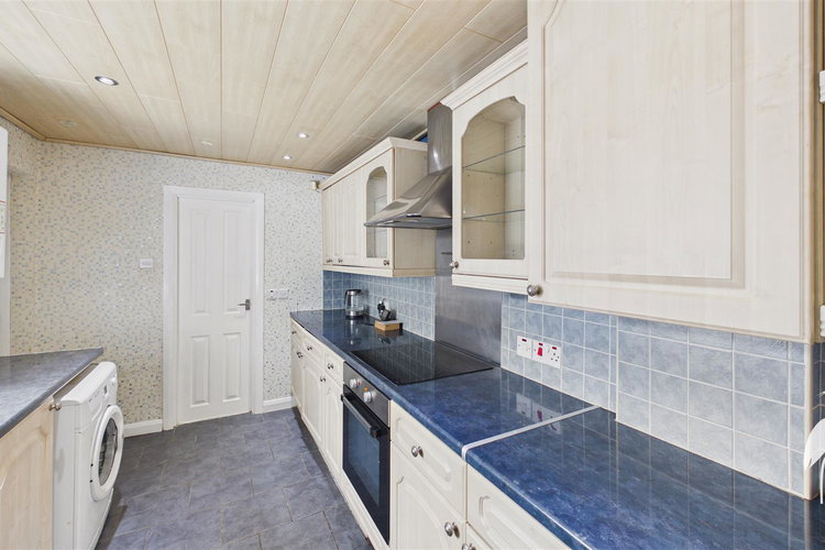 Kitchen - Picture 5 of 13