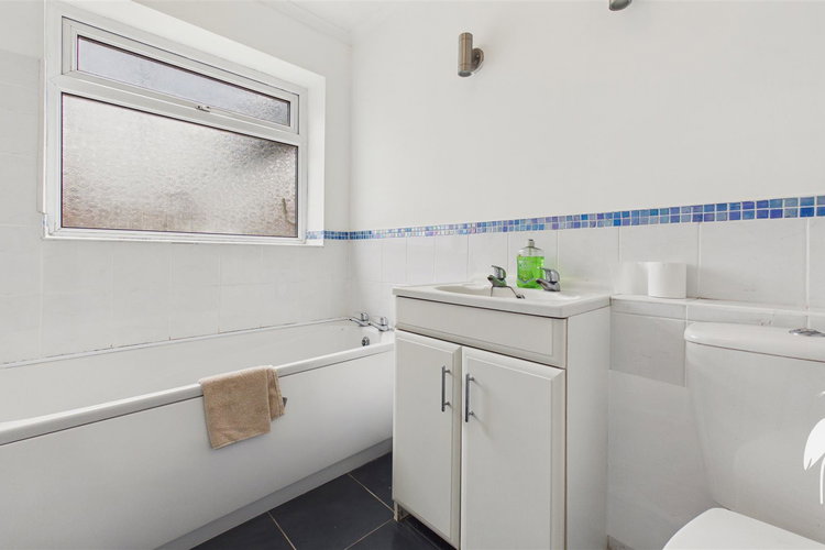 Bathroom - Picture 9 of 13