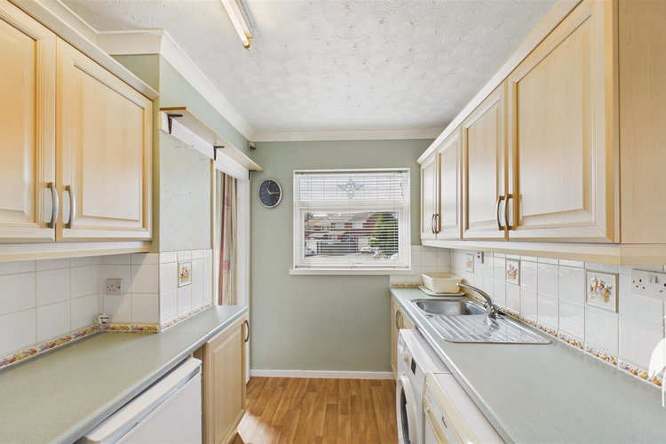Kitchen - Picture 5 of 20