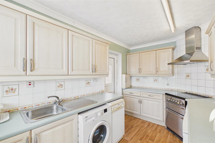 Kitchen - Picture 8 of 20