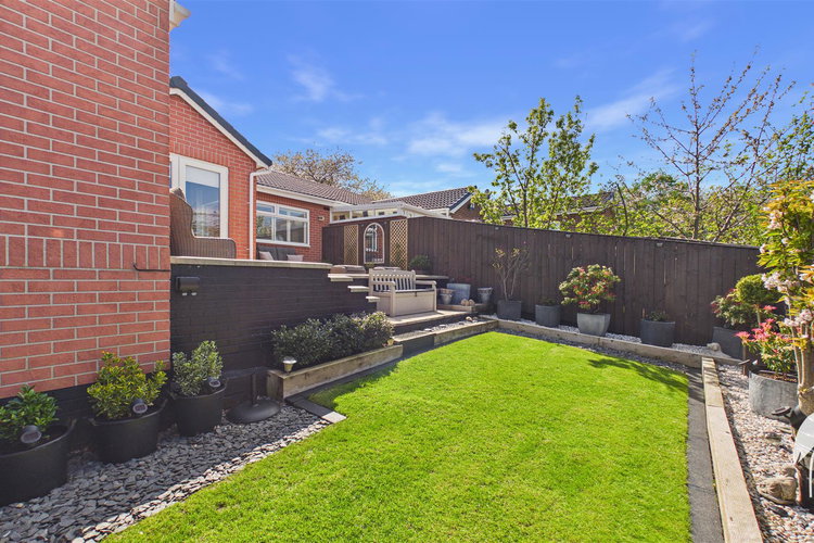 Outside - Picture 22 of 25