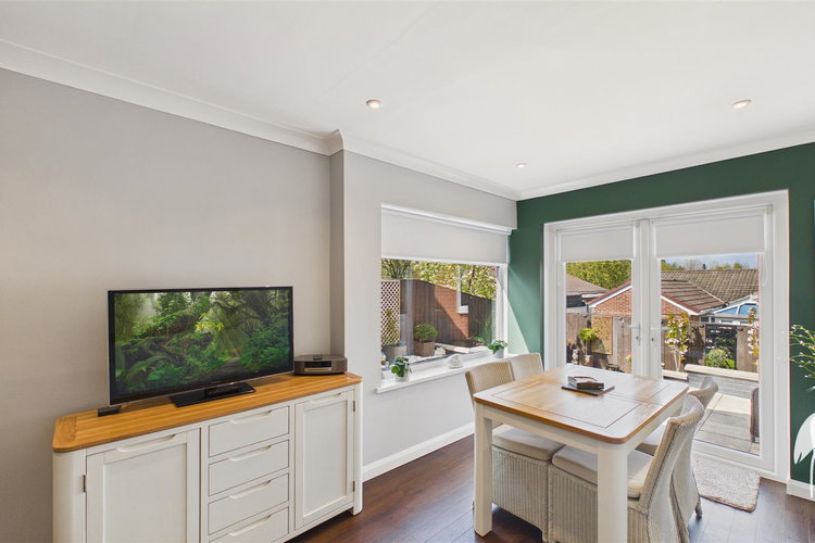 Dining Room - Picture 5 of 25