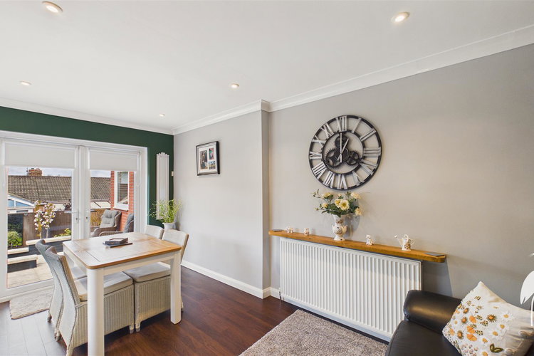 Dining Room - Picture 6 of 25