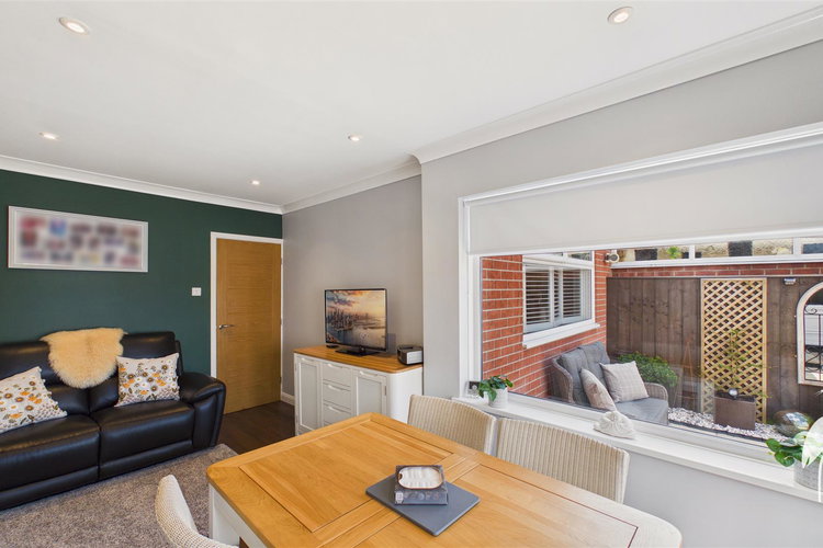 Dining Room - Picture 7 of 25