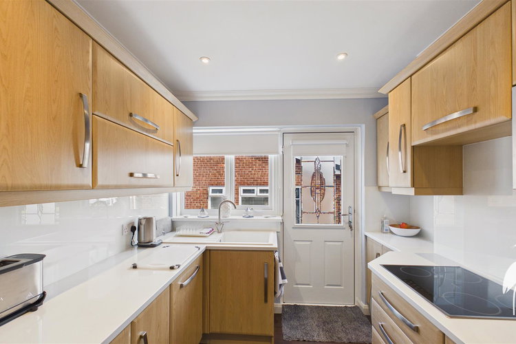 Kitchen - Picture 8 of 25