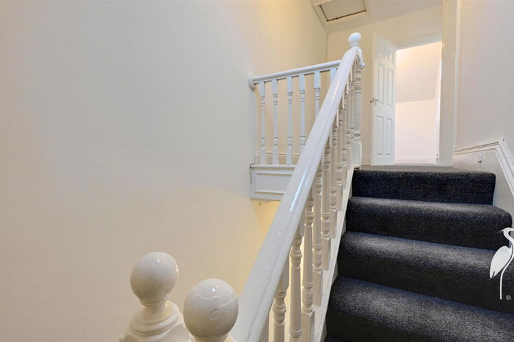 First Floor Landing - Picture 8 of 14