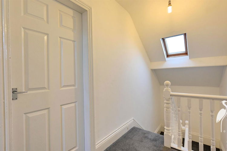 First Floor Landing - Picture 9 of 14