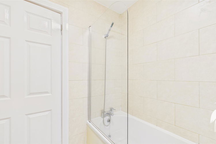 Bathroom - Picture 12 of 15