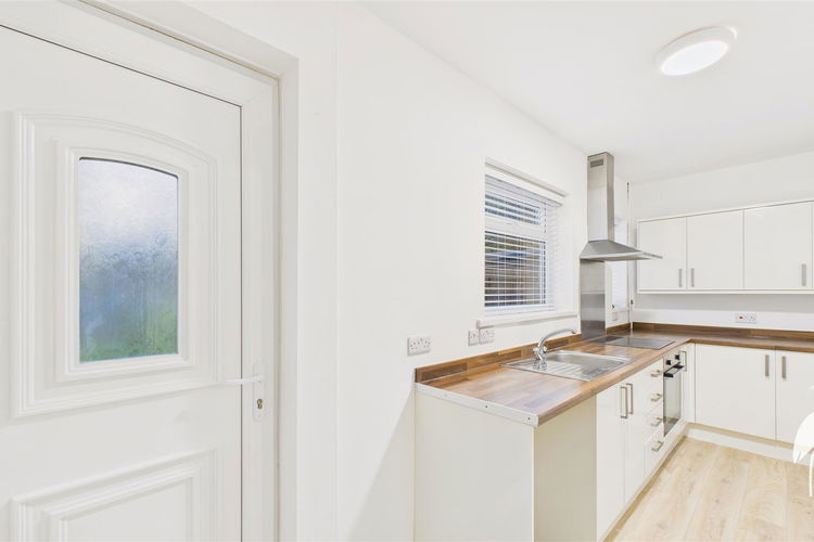 Kitchen - Picture 6 of 15