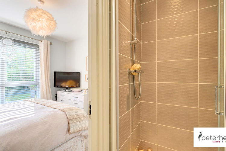 En-Suite Shower Room - Picture 16 of 25