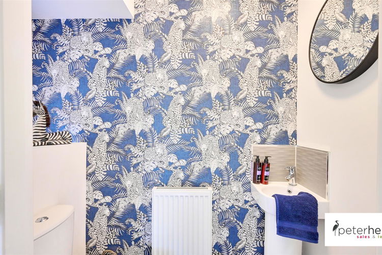 Cloakroom/WC - Picture 10 of 25