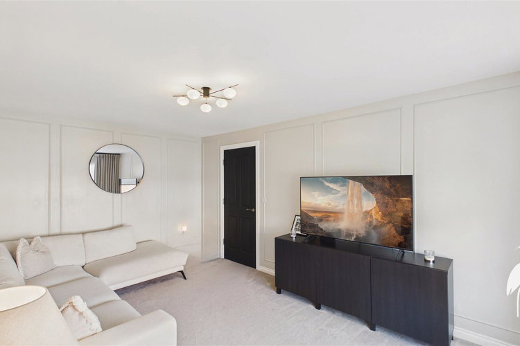 Lounge - Picture 4 of 34