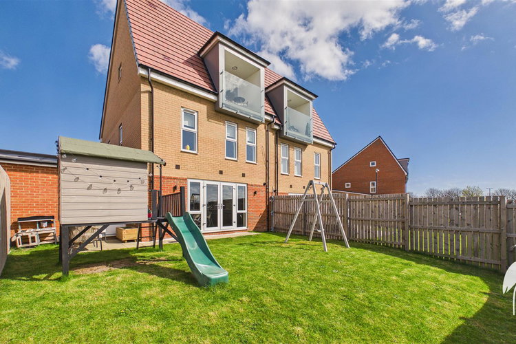 Outside - Picture 34 of 34