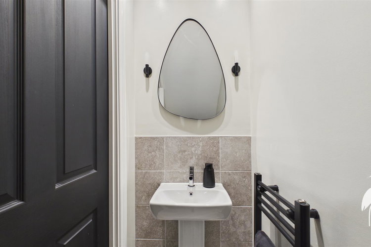 Cloakroom/WC - Picture 12 of 34