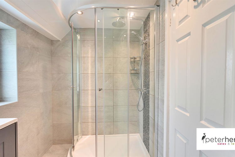 Shower Room - Picture 21 of 28