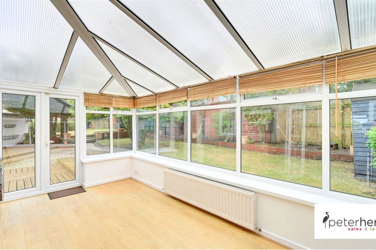 Conservatory - Picture 8 of 28