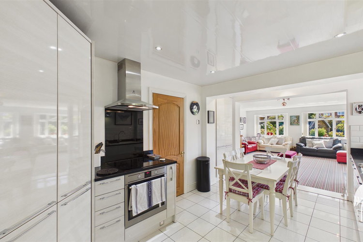 Breakfasting Kitchen - Picture 17 of 37