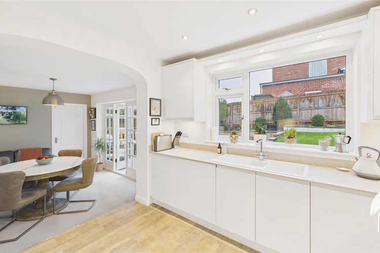 Kitchen - Picture 11 of 31