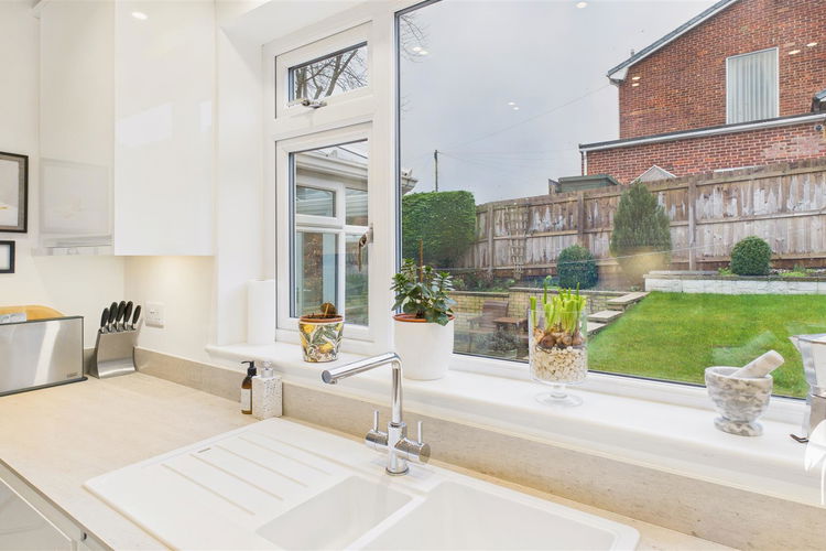 Kitchen - Picture 12 of 31