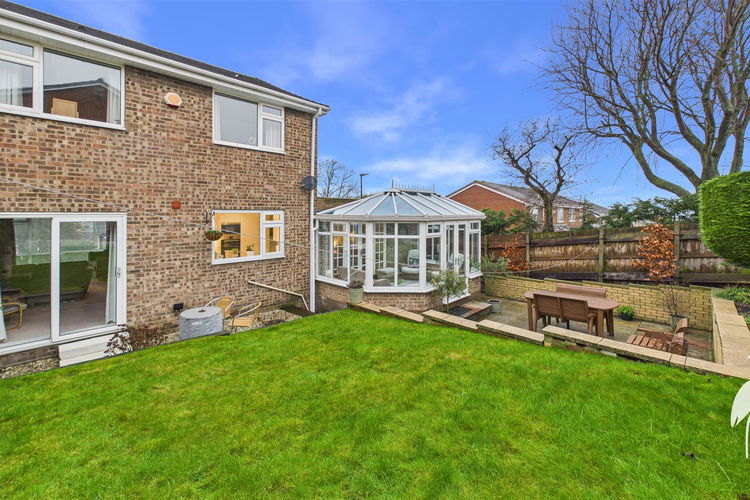 Outside - Picture 28 of 31