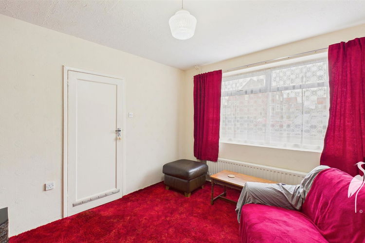 Lounge - Picture 4 of 19