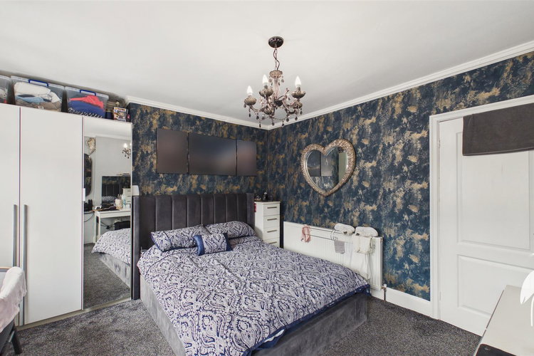 Bedroom 1 - Picture 13 of 22