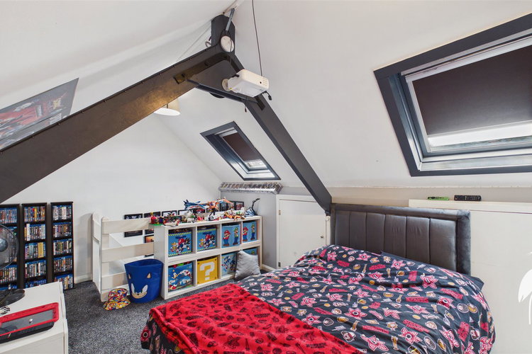 Loft Space - Picture 19 of 22