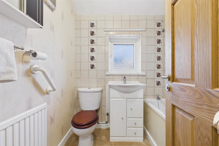 Bathroom - Picture 14 of 18