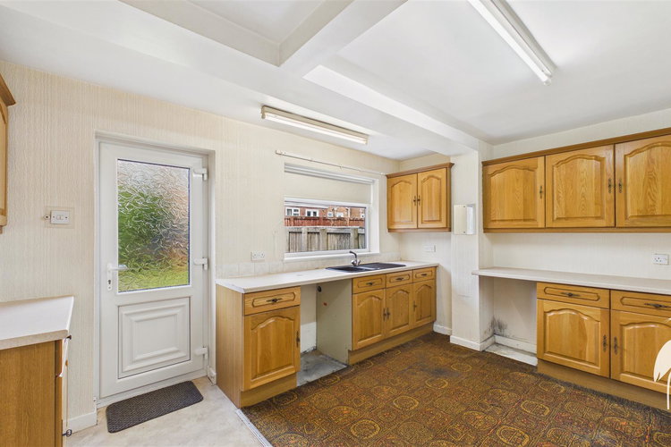 Kitchen - Picture 5 of 18