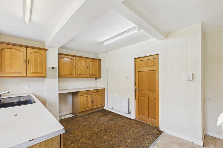 Kitchen - Picture 7 of 18
