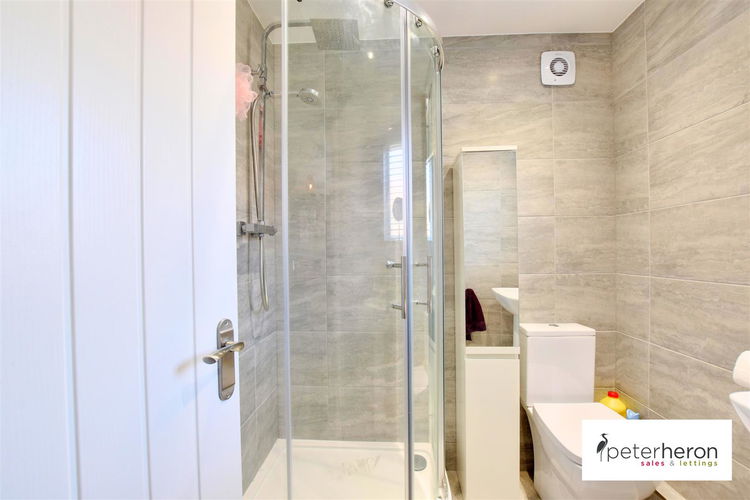 En Suite Shower Room - Picture 16 of 24