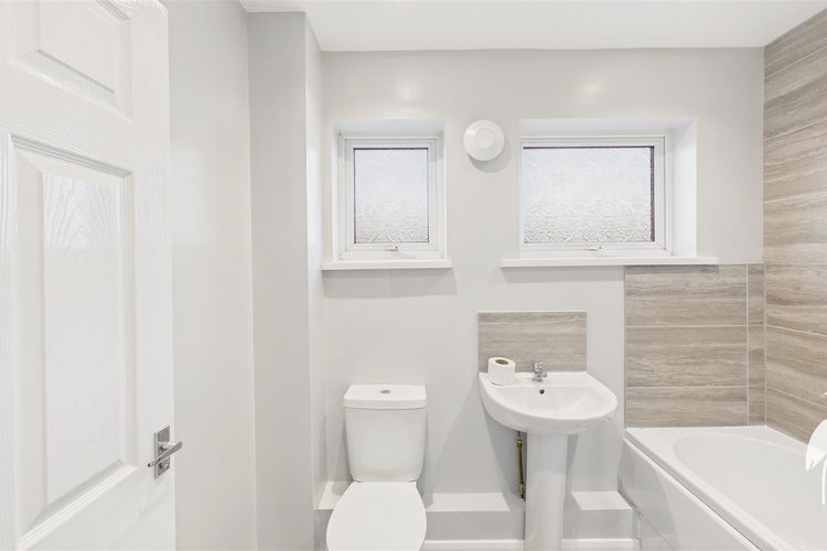 Bathroom - Picture 14 of 16