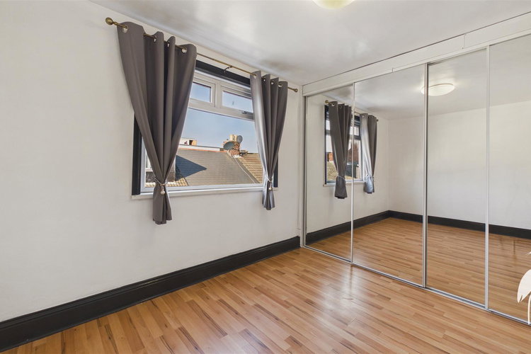 Bedroom 1 - Picture 11 of 14