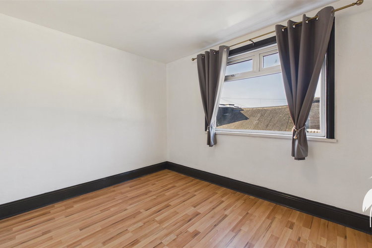 Bedroom 1 - Picture 12 of 14