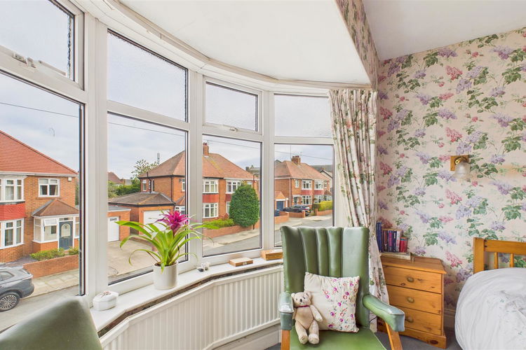 Bedroom 1 - Picture 11 of 21