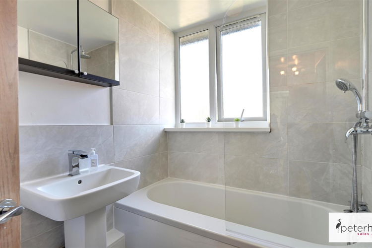 Bathroom - Picture 9 of 13