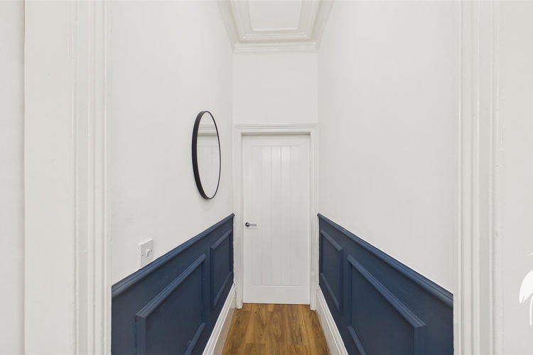 Entrance Lobby - Picture 18 of 25