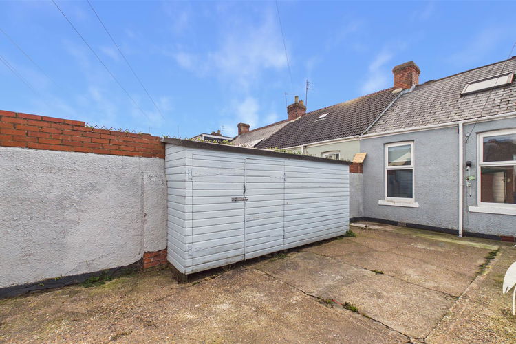 Outside - Picture 25 of 25