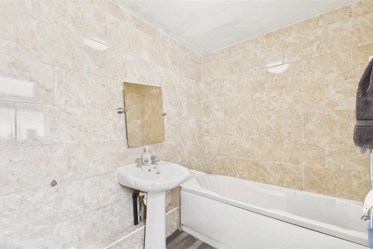 Bathroom - Picture 10 of 19