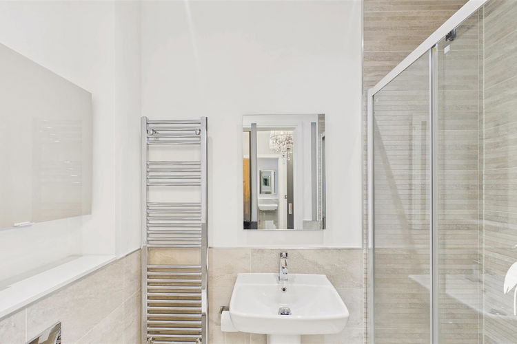 En-Suite Shower Room - Picture 31 of 39