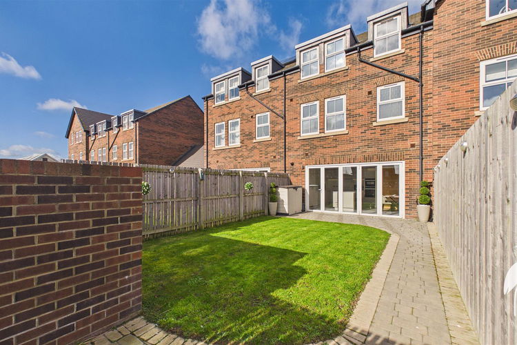 Outside - Picture 38 of 39