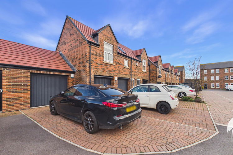 Garage - Picture 39 of 39