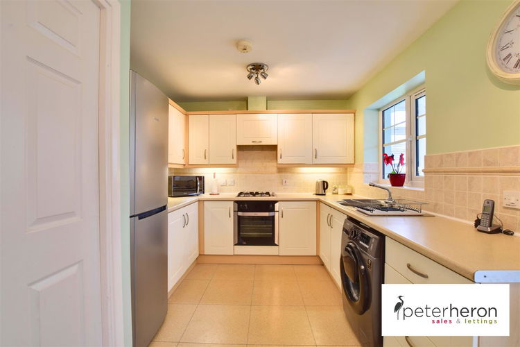 Kitchen - Picture 4 of 20
