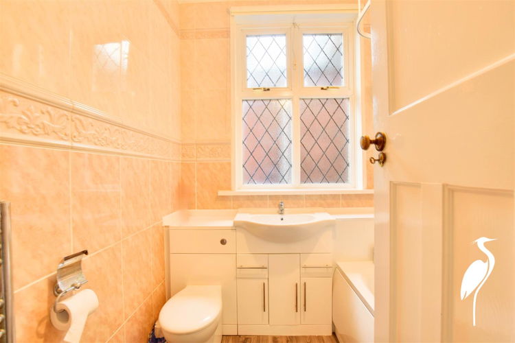 Bathroom - Picture 15 of 19